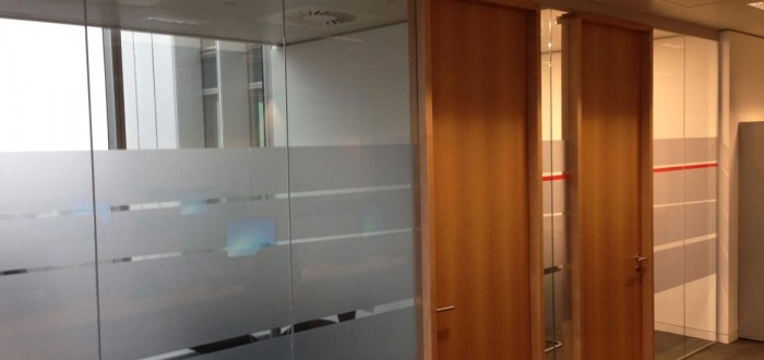 Veneered fire doors